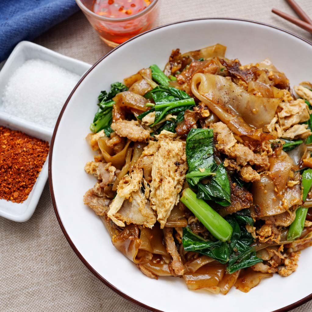 ผัดซีอิ๋วหมู